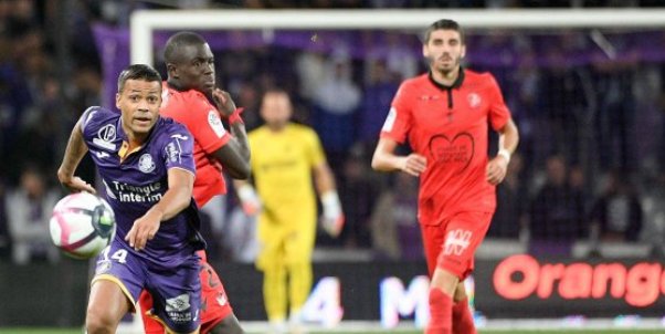 Yalla Kora مشاهدة مباراة تولوز ونيس بث مباشر في الدوري الفرنسي اليوم الاحد 2/2/2025 بمشاركة محمد عبد المنعم 