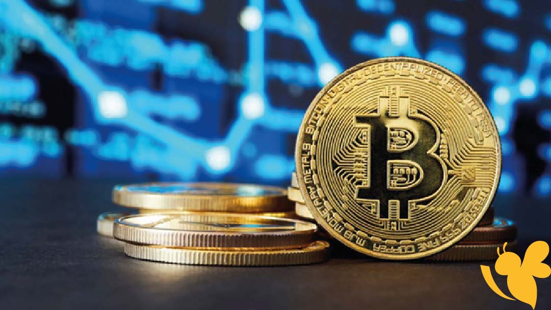 ارتفاع قياسي لعملة بتكوين يقترب من 112 ألف دولار