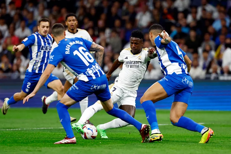 استمتعوا بمشاهدة مباراة ريال مدريد ضد ألافيس في الدوري الإسباني اليوم الأحد 13 أبريل 2025 بث مباشر بأعلى جودة 