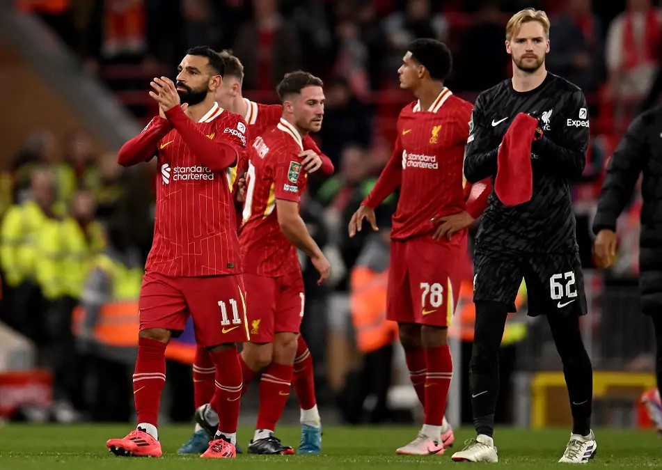 مواجهة حاسمة: ليفربول يستضيف وست هام في صراع القمة بالدوري الإنجليزي