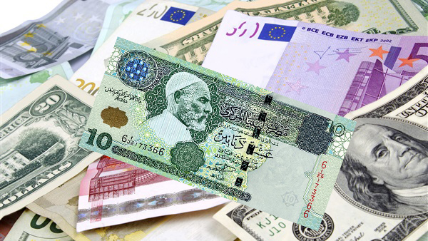 شاهد كم وصل سعر الصرف الدينار الليبي مقابل الدولار اليوم الجمعة 18/4/2025 في التحديث الصباحي