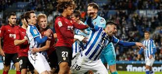 اليكم البث المباشر لمباراة فالنسيا و ريال سوسييداد في الدوري الإسباني اليوم الاحد 19/1/2025 شاهد بدون تقطيع 