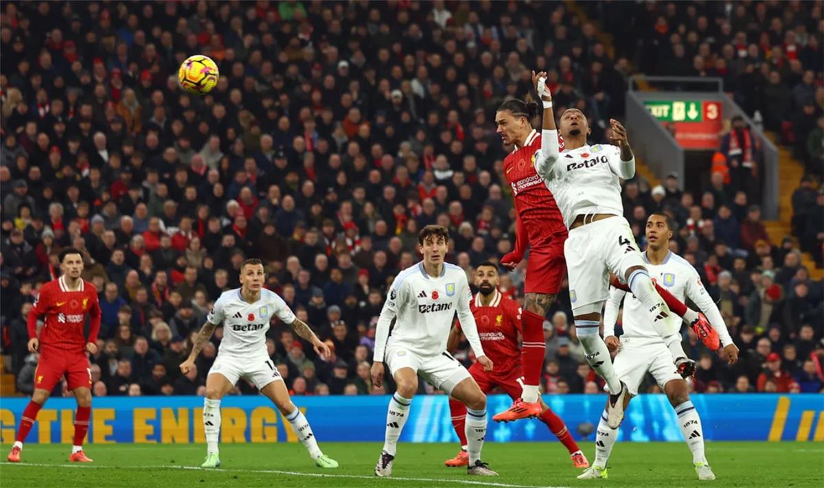 شاهد الان مباراة ليفربول و أستون فيلا في الدوري الإنجليزي الممتاز اليوم 19 فبراير 2025 بقيادة محمد صلاح