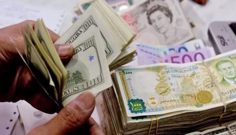 الدولار يصعد.... أمام الليرة السورية اليوم الأحد 20 أبريل 2025