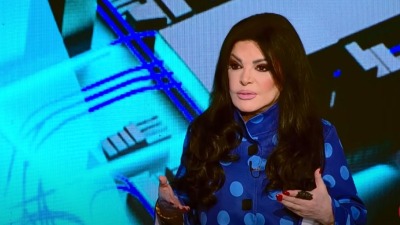 ما وراء النجاح: نضال الأحمدية تكشف عن تجربتها كخادمة لعائلة سورية