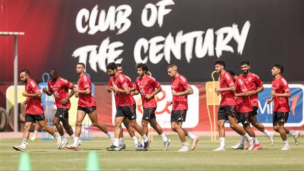 الأهلي يواجه بيراميدز بالدوري المصري.. القناة الناقلة ونتيجة آخر مباراة